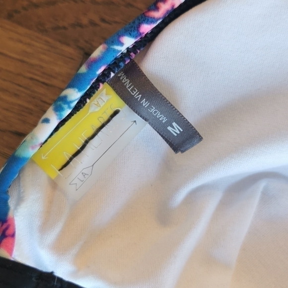 La Hearts Bikini Top Racerback Cage M New - Picture 4 of 4